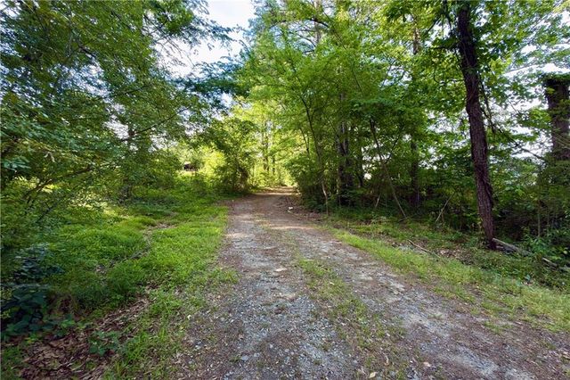 336 johnson dupree Lane, Acworth, GA 30102