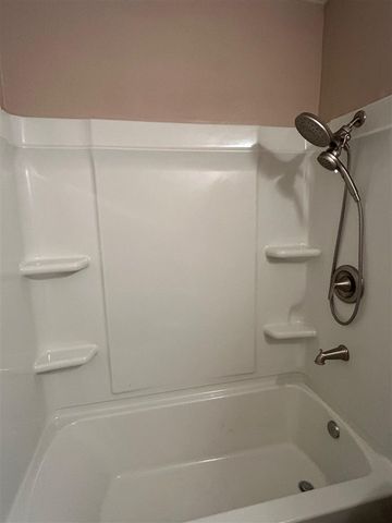 3028 NE Pioneer Park, Lawton, OK 73507