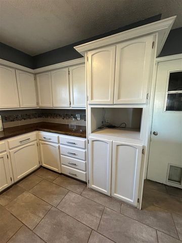 3028 NE Pioneer Park, Lawton, OK 73507