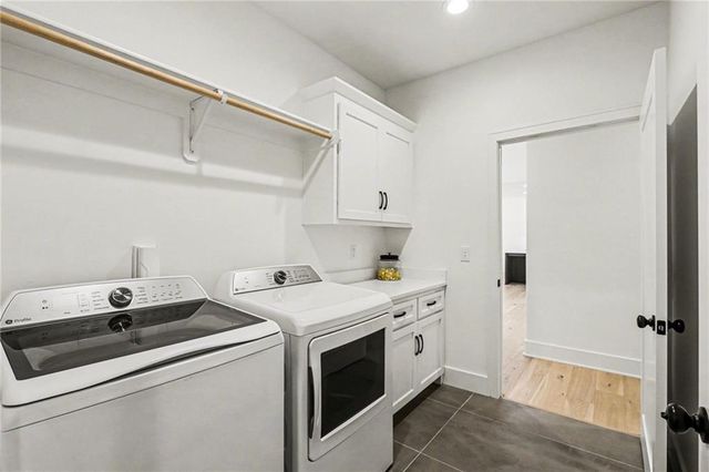 525 NE Sienna Place, Lee's Summit, MO 64064