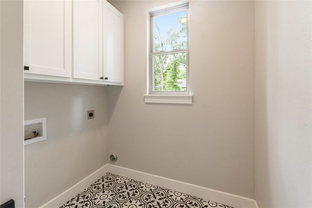 375 St. Andrews Drive, Mabank, TX 75156