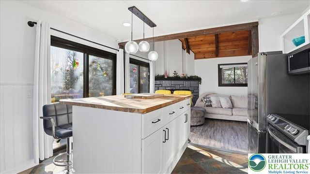 6401 Marvin Gardens, Coolbaugh Twp, PA 18466