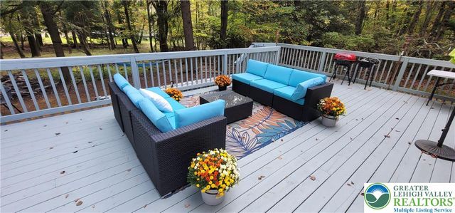 6401 Marvin Gardens, Coolbaugh Twp, PA 18466