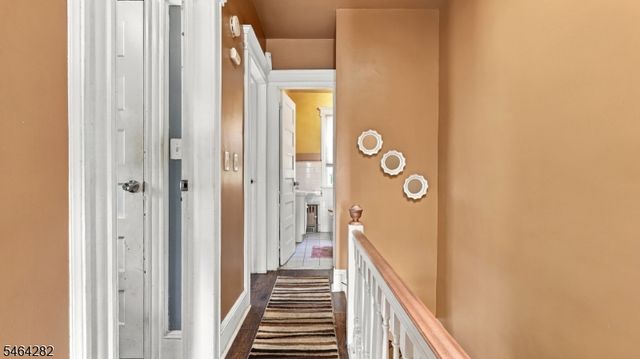 12 Church Pl, East Orange City, NJ 07017