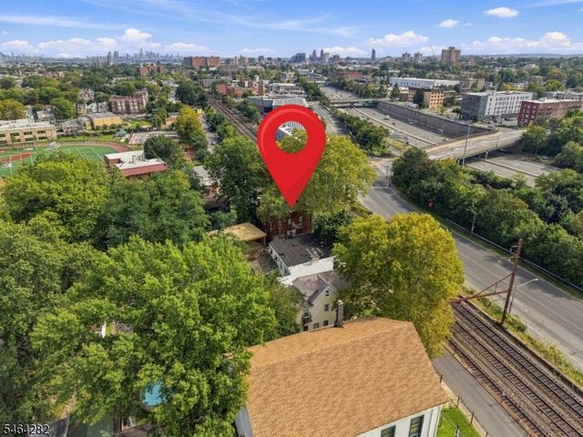 12 Church Pl, East Orange City, NJ 07017