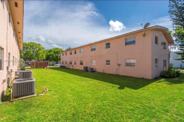 7481 SW 10th Court 202C, North Lauderdale, FL 33068