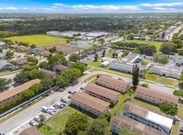 7481 SW 10th Court 202C, North Lauderdale, FL 33068