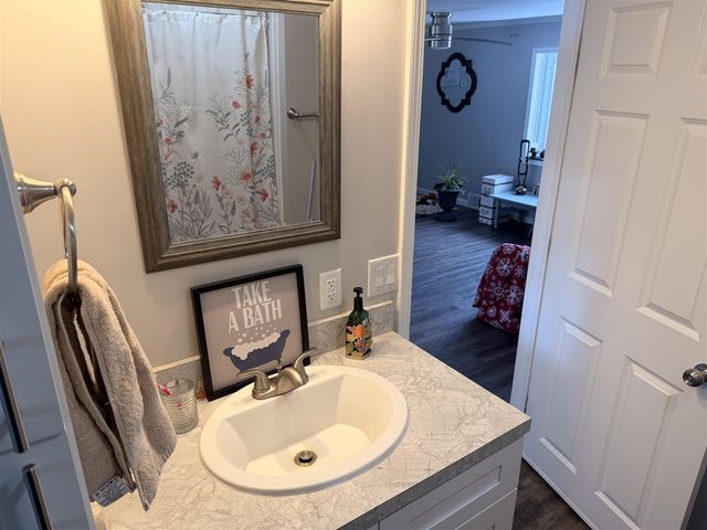 520 W Jessie Road, Sanford, MI 48657