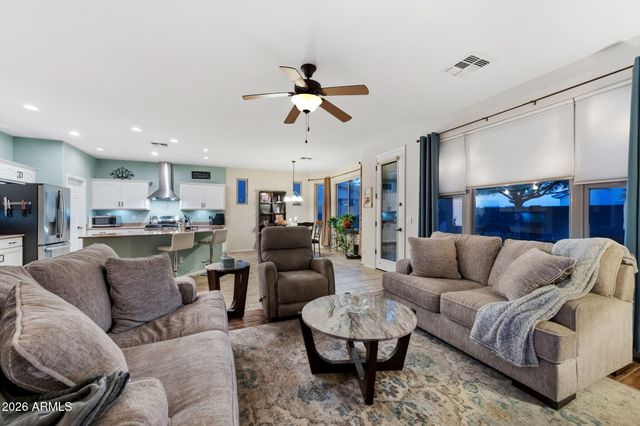 43330 W DELIA Boulevard, Maricopa, AZ 85138