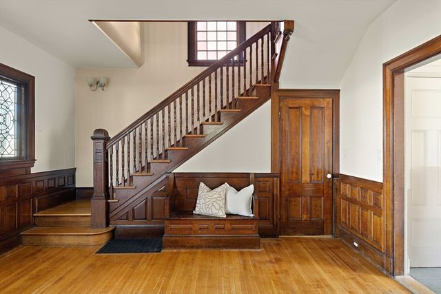 40 Greenwood Ave, Newton, MA 02465