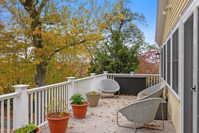 40 Greenwood Ave, Newton, MA 02465