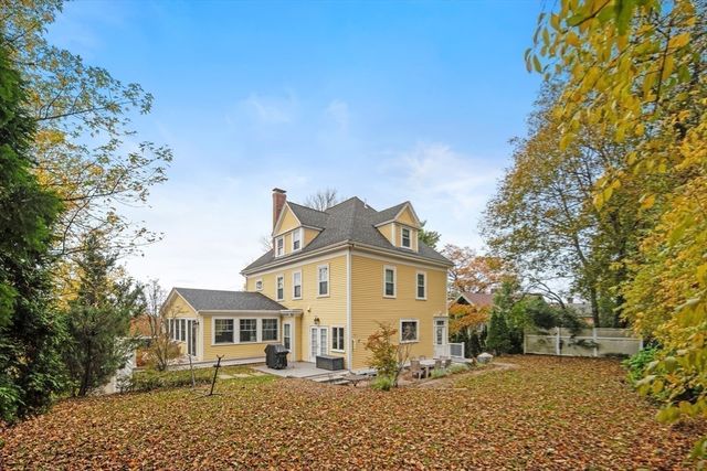 40 Greenwood Ave, Newton, MA 02465