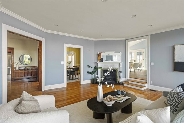 40 Greenwood Ave, Newton, MA 02465