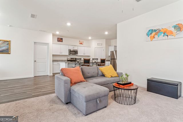 115 N Chesapeake Bay Drive, Locust Grove, GA 30248