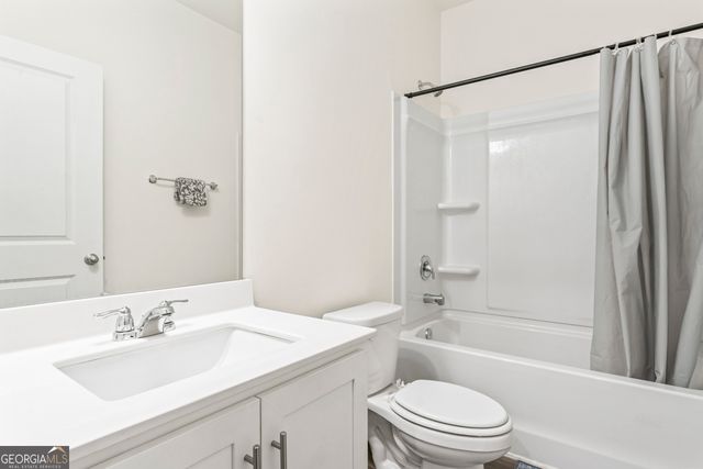 115 N Chesapeake Bay Drive, Locust Grove, GA 30248