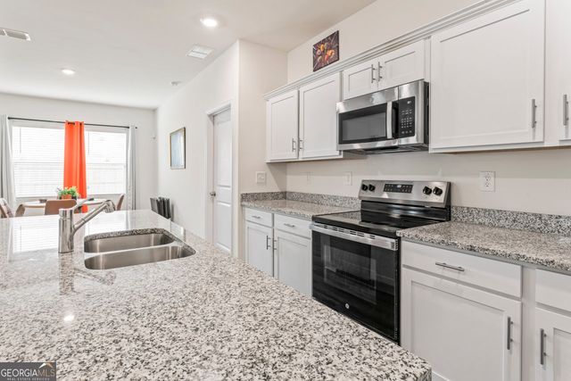 115 N Chesapeake Bay Drive, Locust Grove, GA 30248