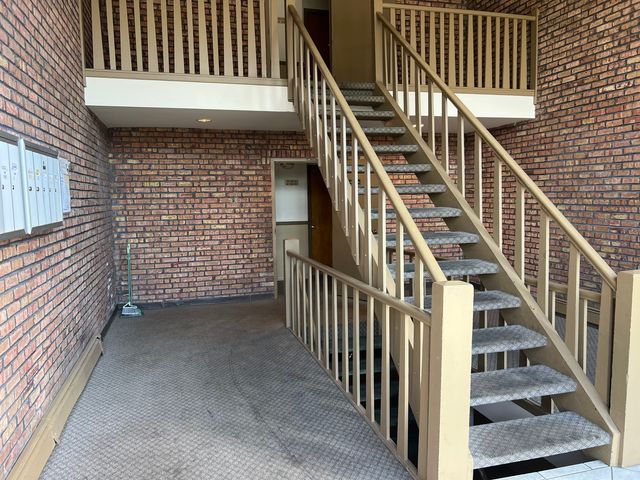 7425 Brookdale Drive 107, Darien, IL 60561