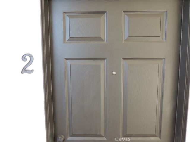 22735 Del Valle Street 2, Woodland Hills, CA 91364