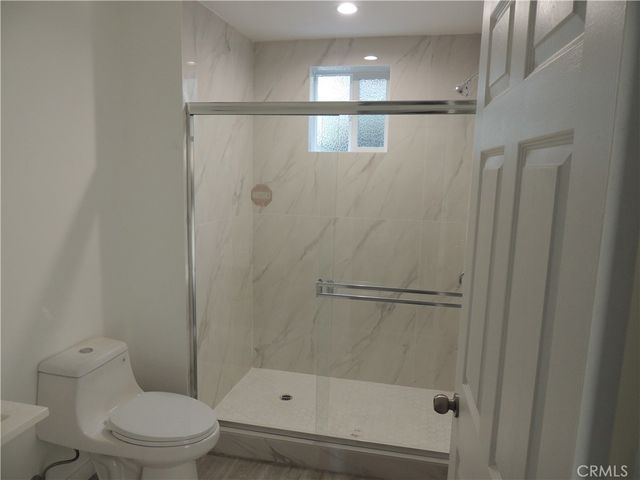 22735 Del Valle Street 2, Woodland Hills, CA 91364