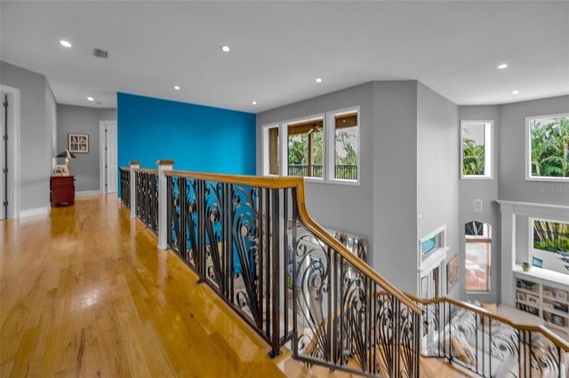 8871 SILVERTHORN ROAD, Seminole, FL 33777