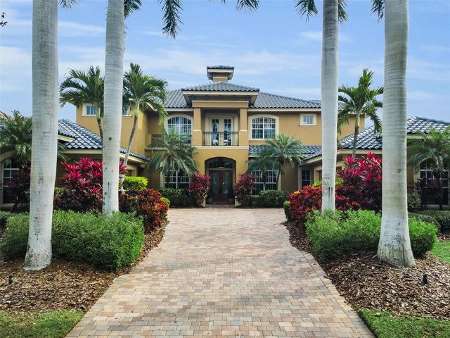 8871 SILVERTHORN ROAD, Seminole, FL 33777