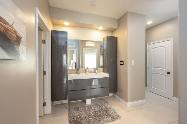 4741 Point Loma Ave 201, San Diego, CA 92106