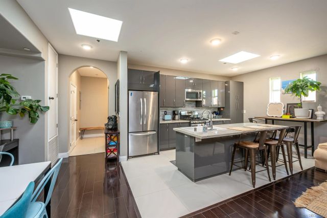 4741 Point Loma Ave 201, San Diego, CA 92106