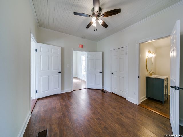 824 5A-2 High Street, Comfort, TX 78624