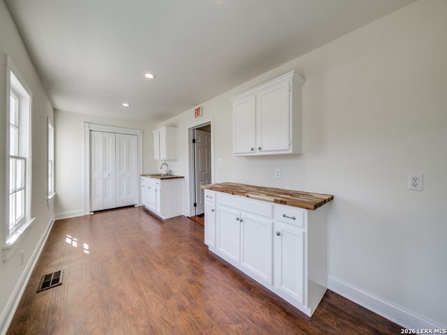 824 5A-2 High Street, Comfort, TX 78624