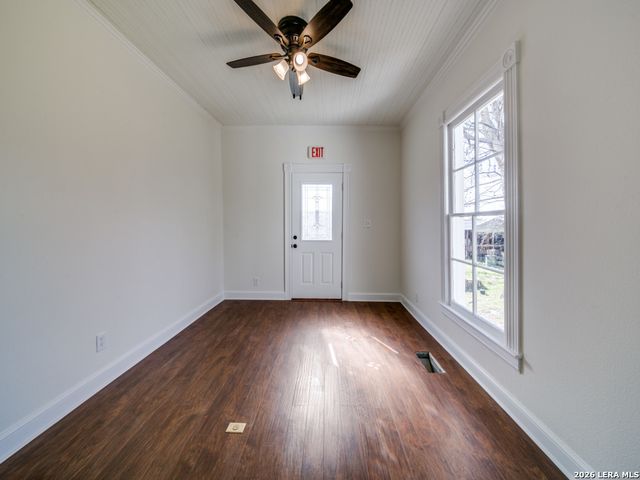 824 5A-2 High Street, Comfort, TX 78624