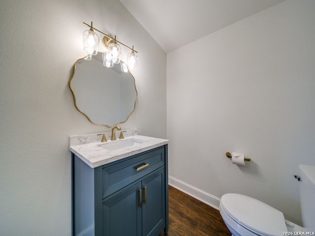 824 5A-2 High Street, Comfort, TX 78624