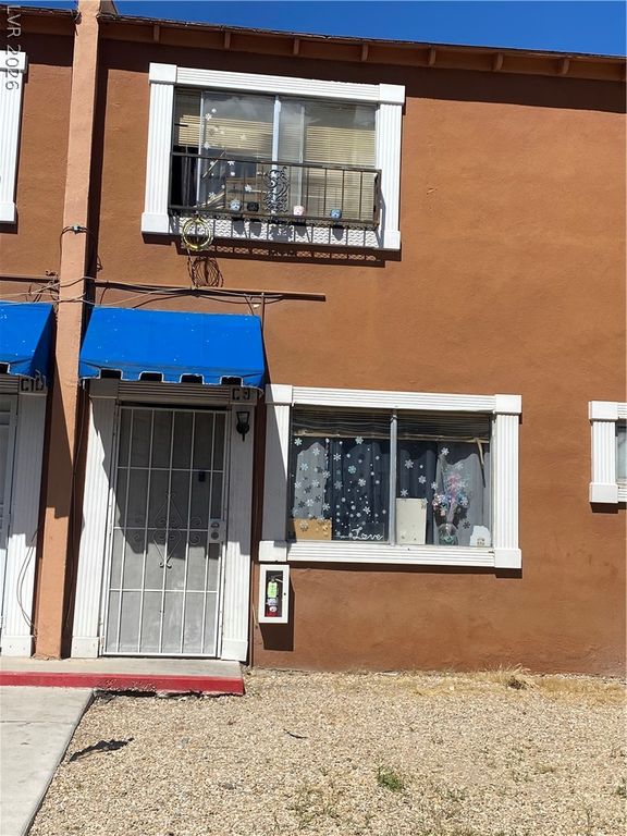 Image 1 of property listing at 500 South 13th Street C9, Las Vegas, NV 89101