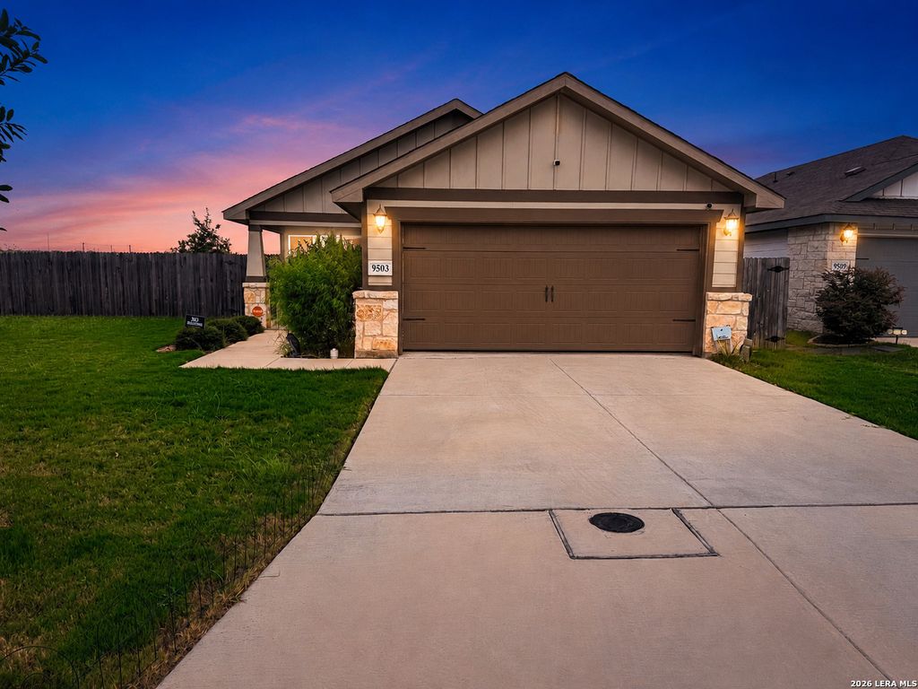 9503 FALLS CANYON BLVD, Converse, TX 78109