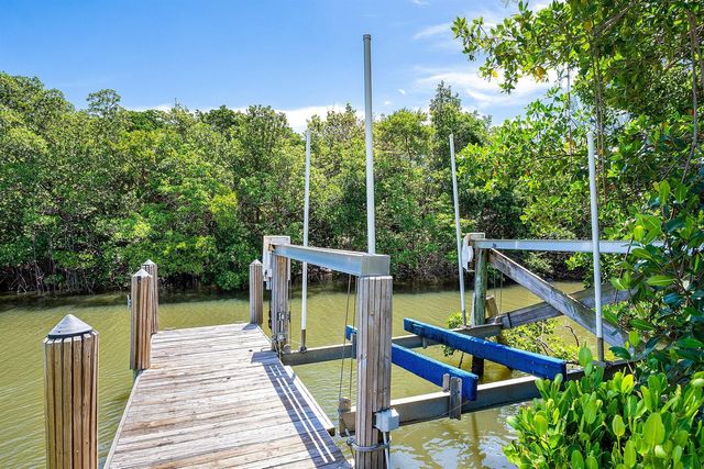 359 E Ocean Avenue, Lantana, FL 33462