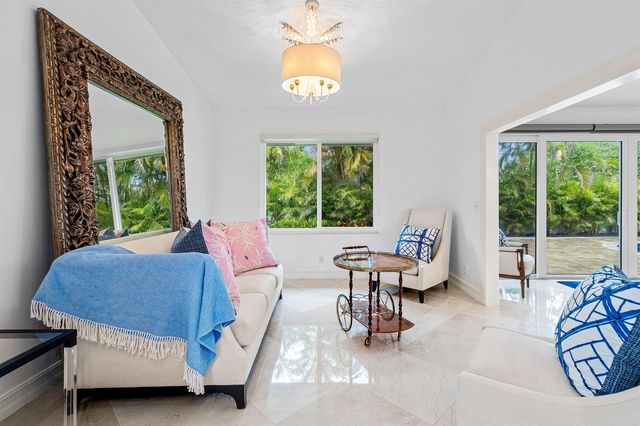 359 E Ocean Avenue, Lantana, FL 33462
