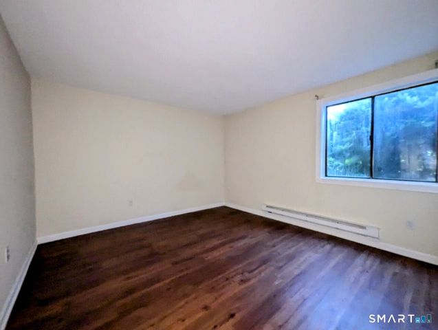 7 Padanaram Road J218, Danbury, CT 06811