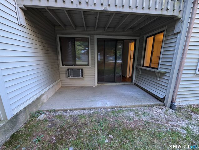 7 Padanaram Road J218, Danbury, CT 06811