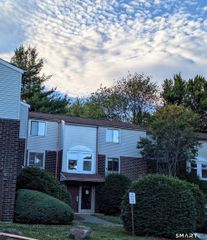 7 Padanaram Road J218, Danbury, CT 06811