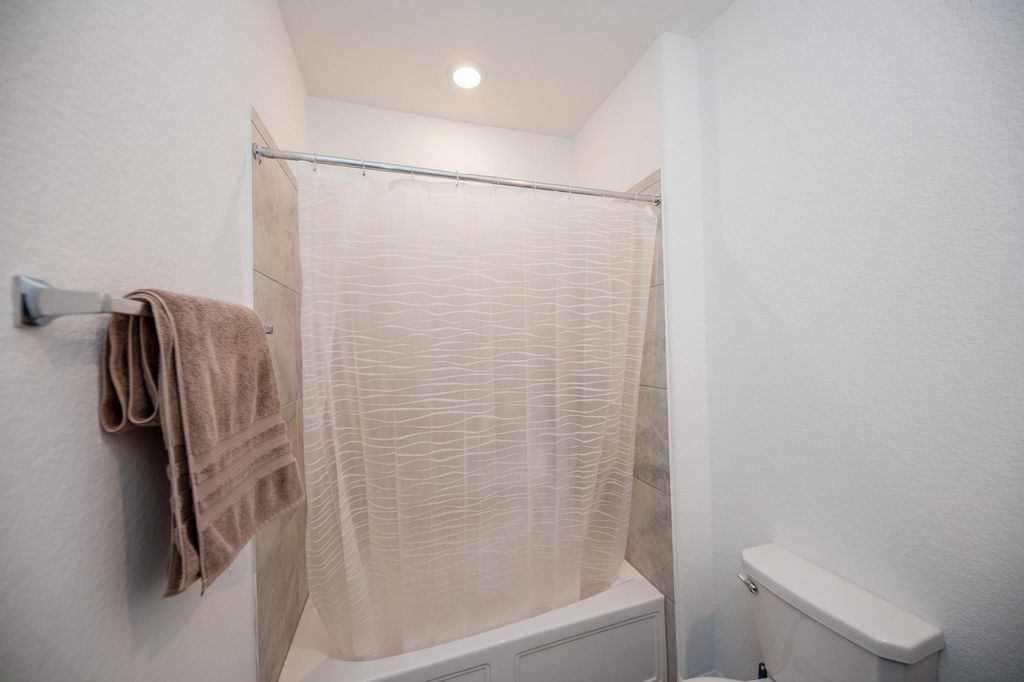 Image 25 of property listing at 3634 Homestead Ridge Lane, Richmond, TX 77406