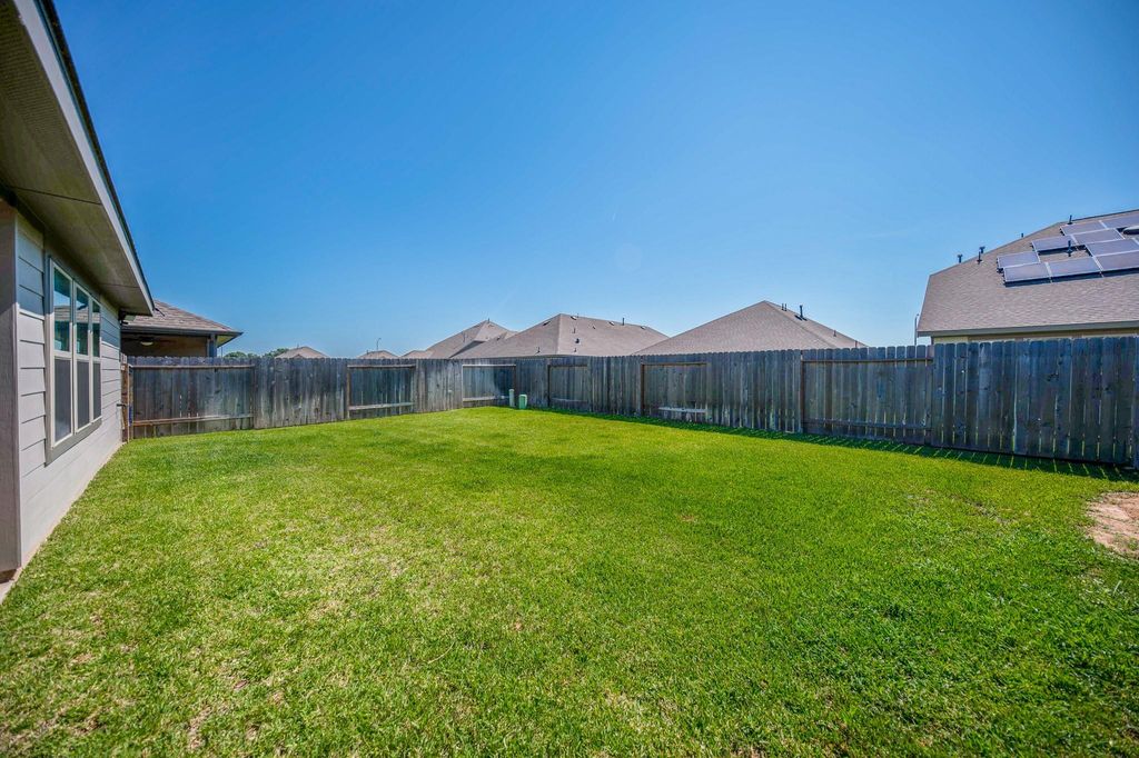 Image 30 of property listing at 3634 Homestead Ridge Lane, Richmond, TX 77406