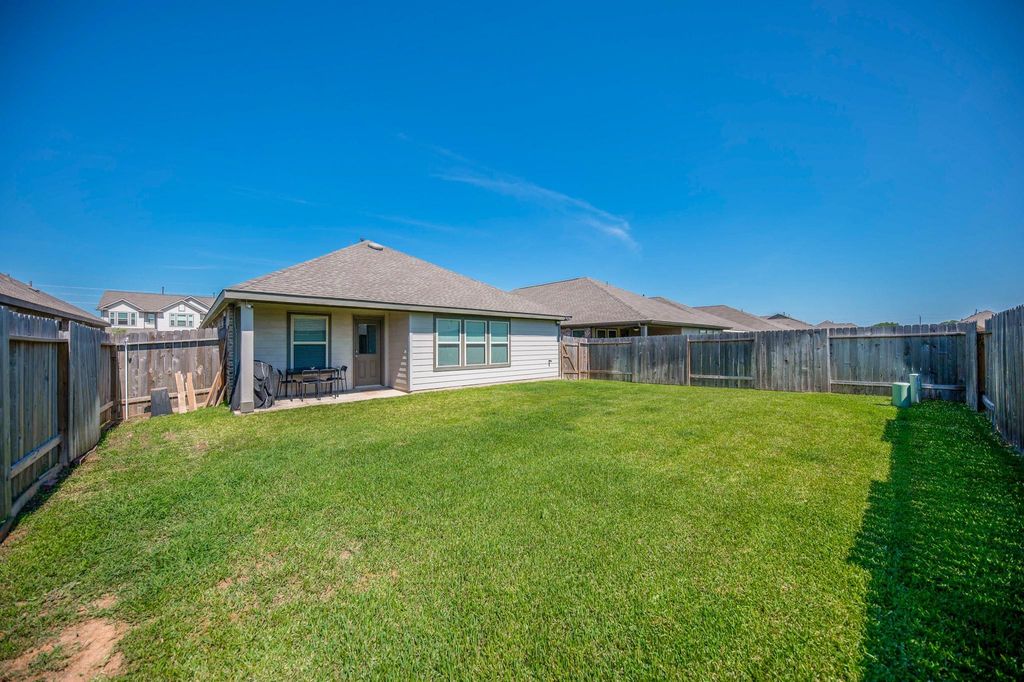Image 31 of property listing at 3634 Homestead Ridge Lane, Richmond, TX 77406