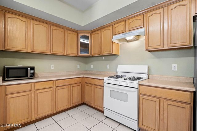 3008 Tierra Cuervo Drive, El Paso, TX 79938