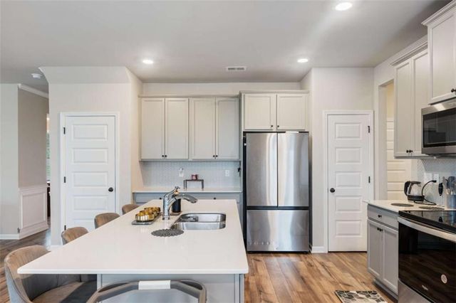 1052 Bodega Loop, Locust Grove, GA 30248