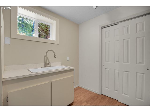 22715 Sw EAGLE POINT Rd, Sheridan, OR 97378