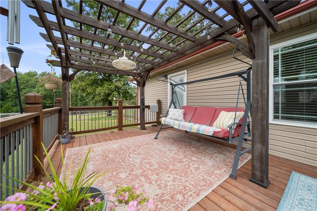 17145 N Highway 94, Pea Ridge, AR 72751