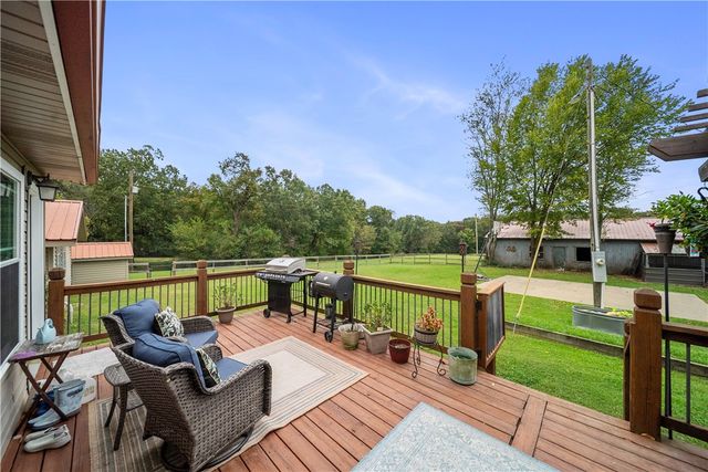 17145 N Highway 94, Pea Ridge, AR 72751