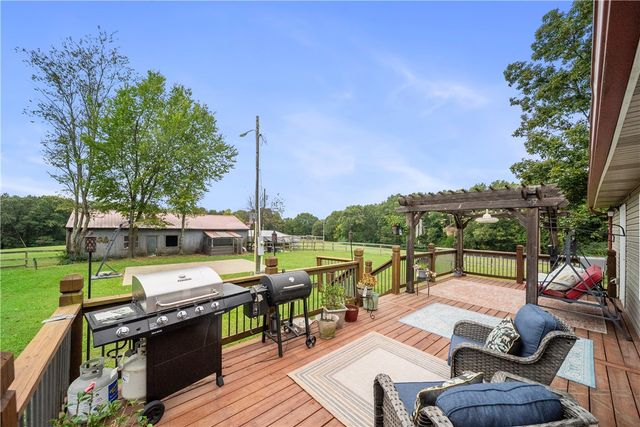 17145 N Highway 94, Pea Ridge, AR 72751