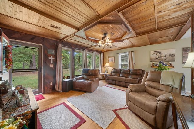 17145 N Highway 94, Pea Ridge, AR 72751