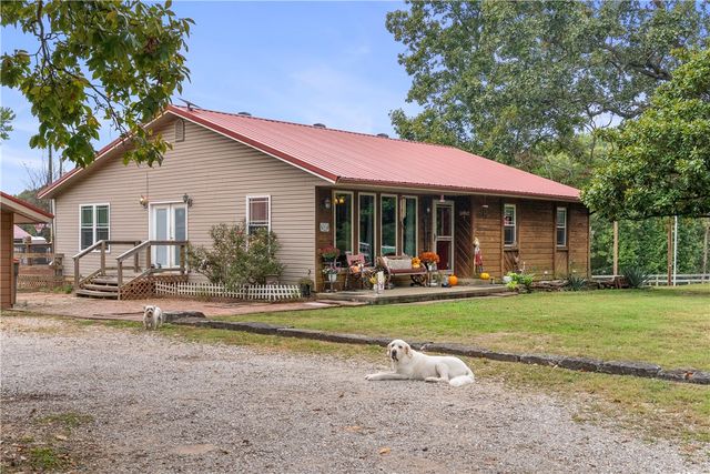 17145 N Highway 94, Pea Ridge, AR 72751
