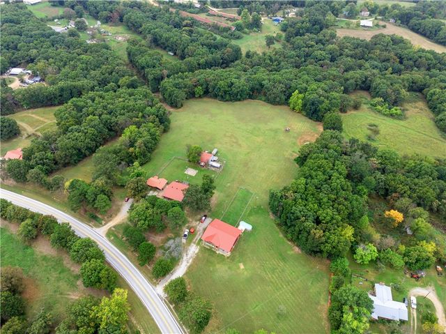 17145 N Highway 94, Pea Ridge, AR 72751